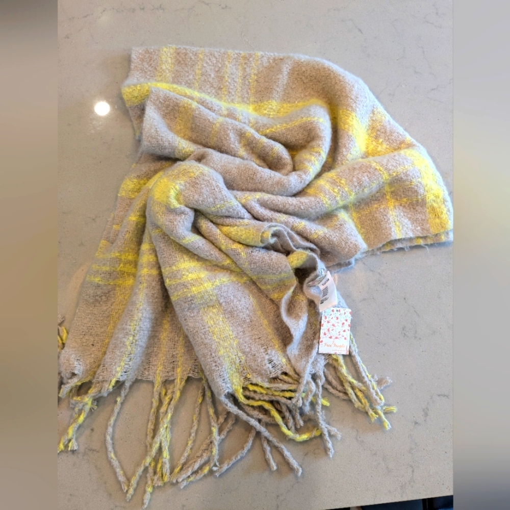 NWT Free People blanket scarf